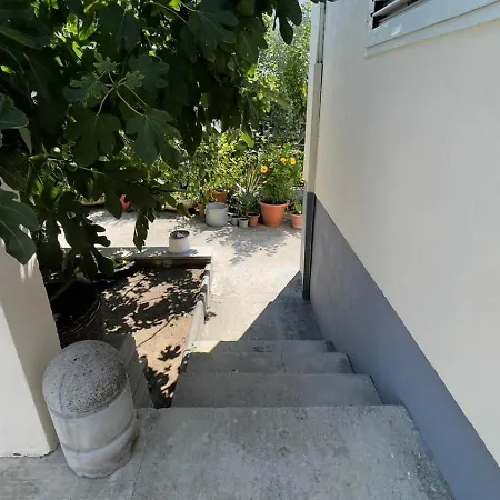 Studio Apartman Vodice Exterior photo
